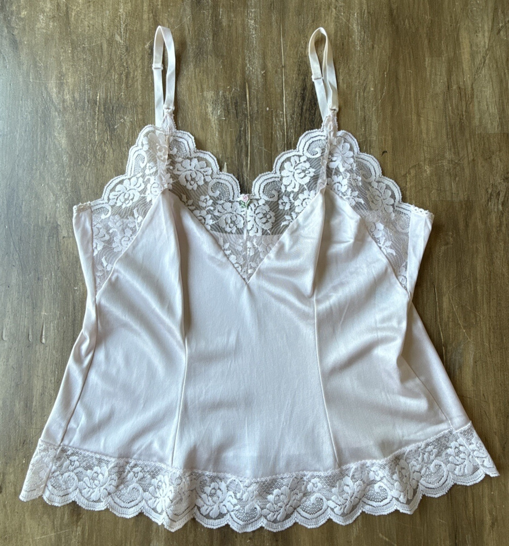 Maidenform Chantilly Vintage Lace Camisole Top Union Label Sz 34 EUC Light Pink